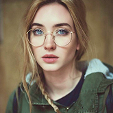 студентка Евгения